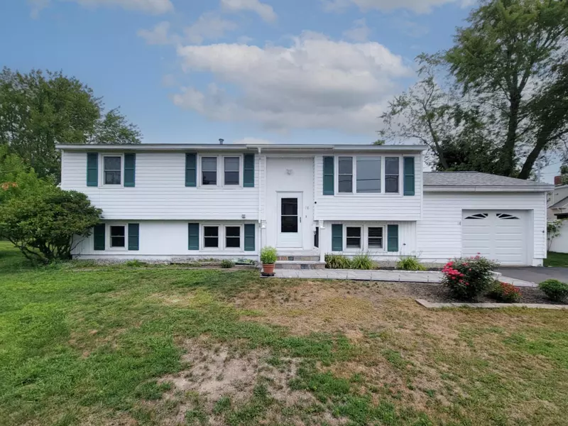 18 Euclid AVE, Nashua, NH 03060