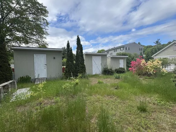 Essex, VT 05452,178 Sand Hill RD