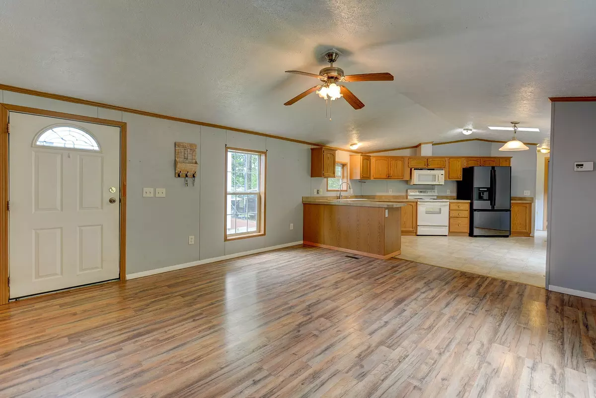 Conway, NH 03813,101 Odell Hill RD