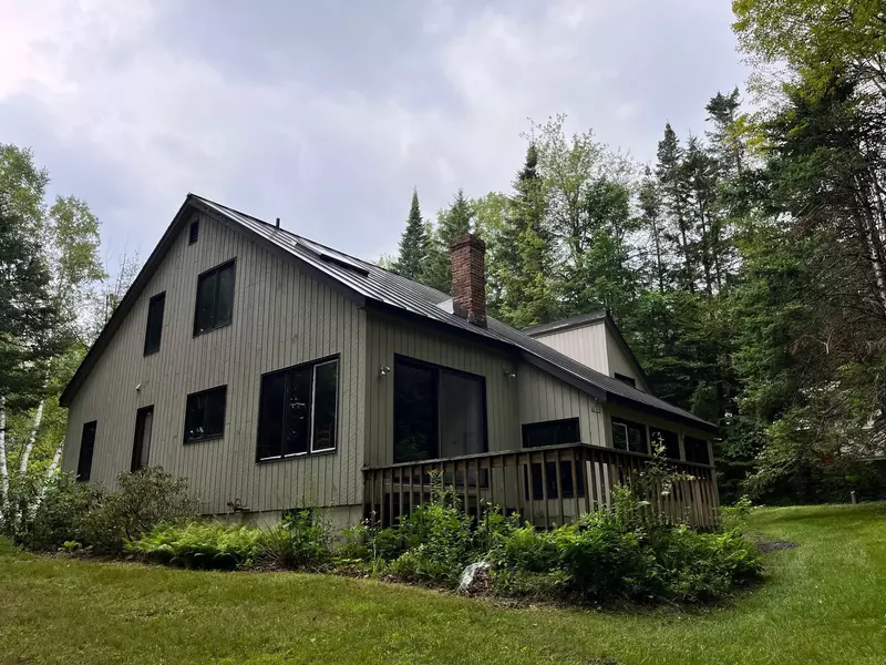 26 Summit Meadows CIR, Dover, VT 05356