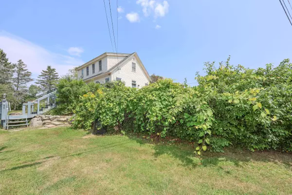 Loudon, NH 03307,4 Youngs Hill RD