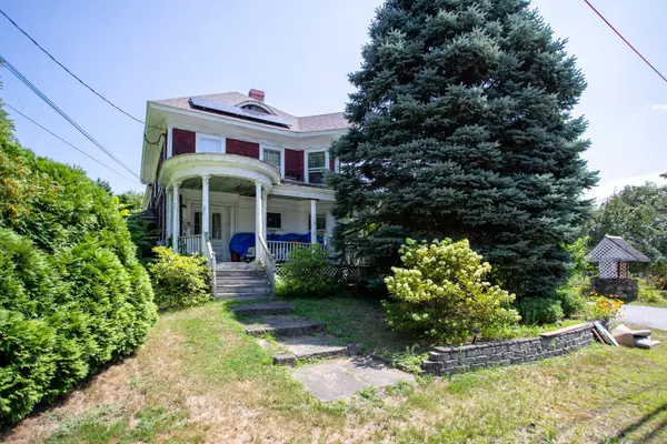 Plaistow, NH 03865,167 Main ST