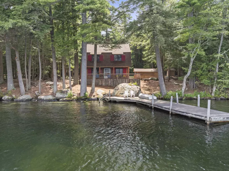 27 Soley LN, Meredith, NH 03253