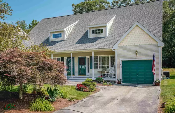 8 Royal LN, Raymond, NH 03077