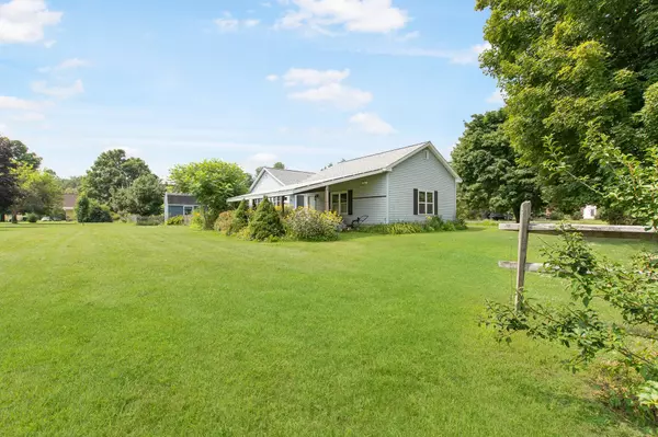 Haverhill, NH 03774,6 Mountain View DR