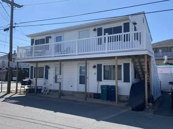 Hampton, NH 03842,1 Bragg AVE #A