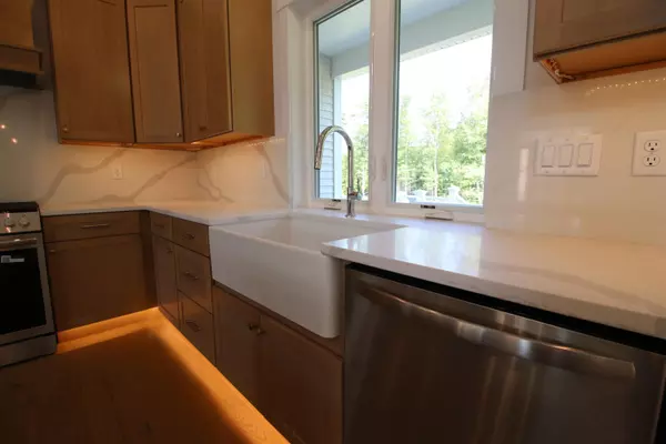 Pembroke, NH 03275,441 Blane CIR #12