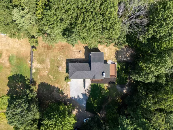 Laconia, NH 03246,20 Crockett RD