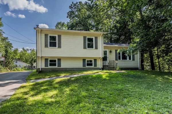 23 Emerald DR, Hillsborough, NH 03244
