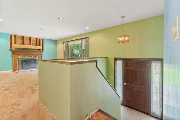 Sandown, NH 03873,534 Main ST