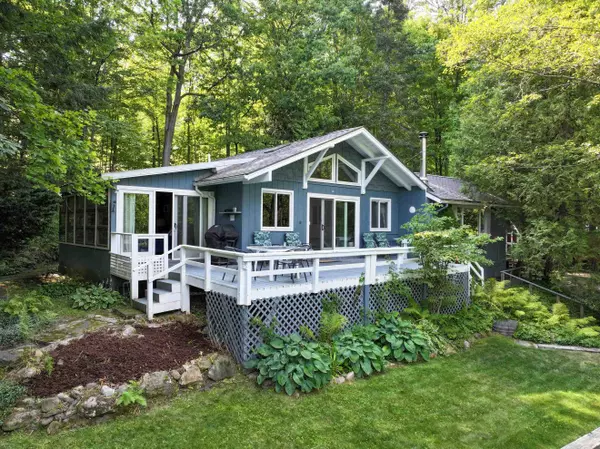 1274 Hooker RD, Leicester, VT 05733