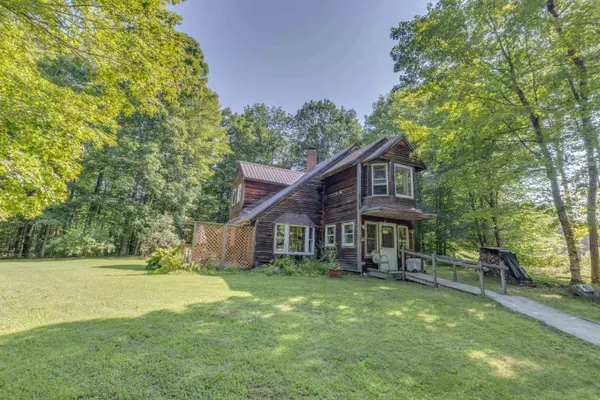 39 Squeaky LN, Campton, NH 03223