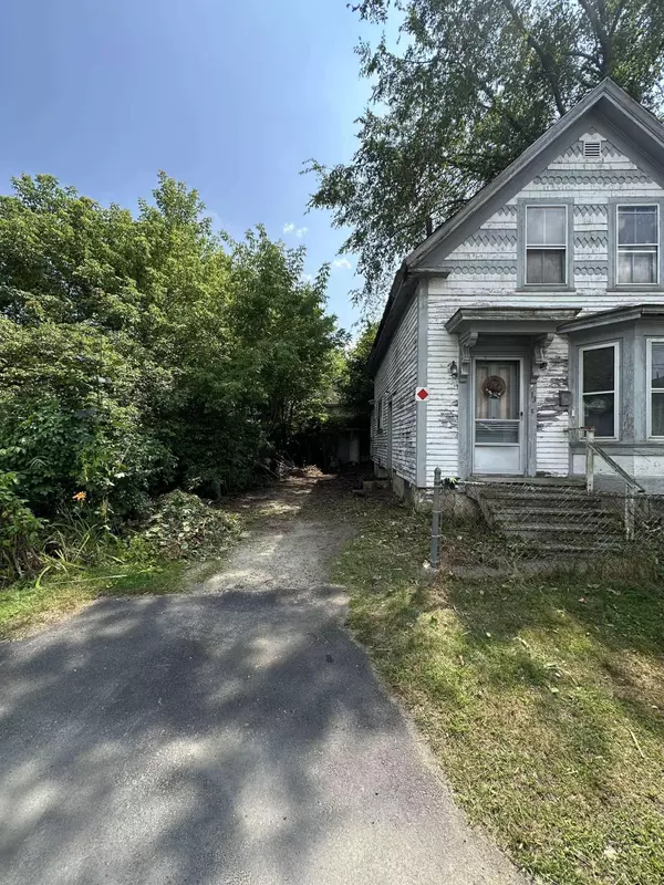 Dover, NH 03820,13 Monroe ST