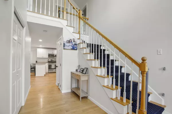 Hudson, NH 03051,34 Gabrielle DR