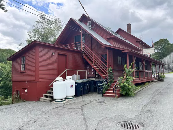 Pomfret, VT 05053,7868 Pomfret RD