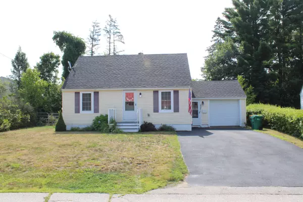 24 Lyons ST, Rochester, NH 03867