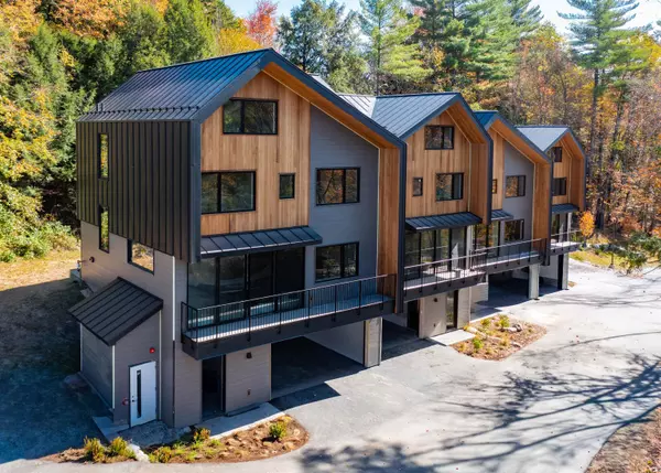 2438 Mountain RD #7, Stowe, VT 05672