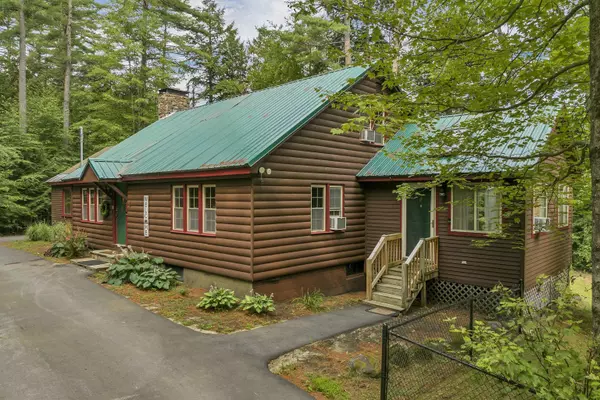 95 Old Bristol RD, New Hampton, NH 03256