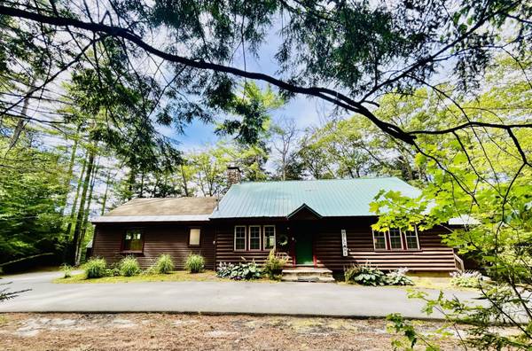 95 Old Bristol RD, New Hampton, NH 03256