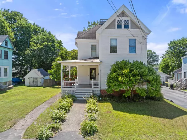 62 Whipple AVE, Laconia, NH 03246