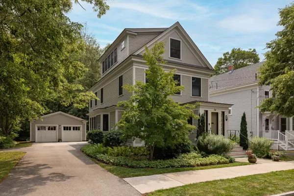 Portsmouth, NH 03801,54 Lincoln AVE