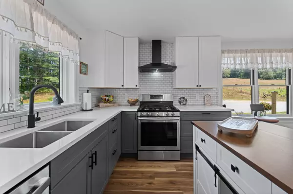 Danbury, NH 03230,90 Ragged Mountain RD