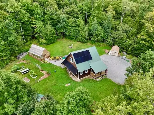 762 Potter RD, Lowell, VT 05847