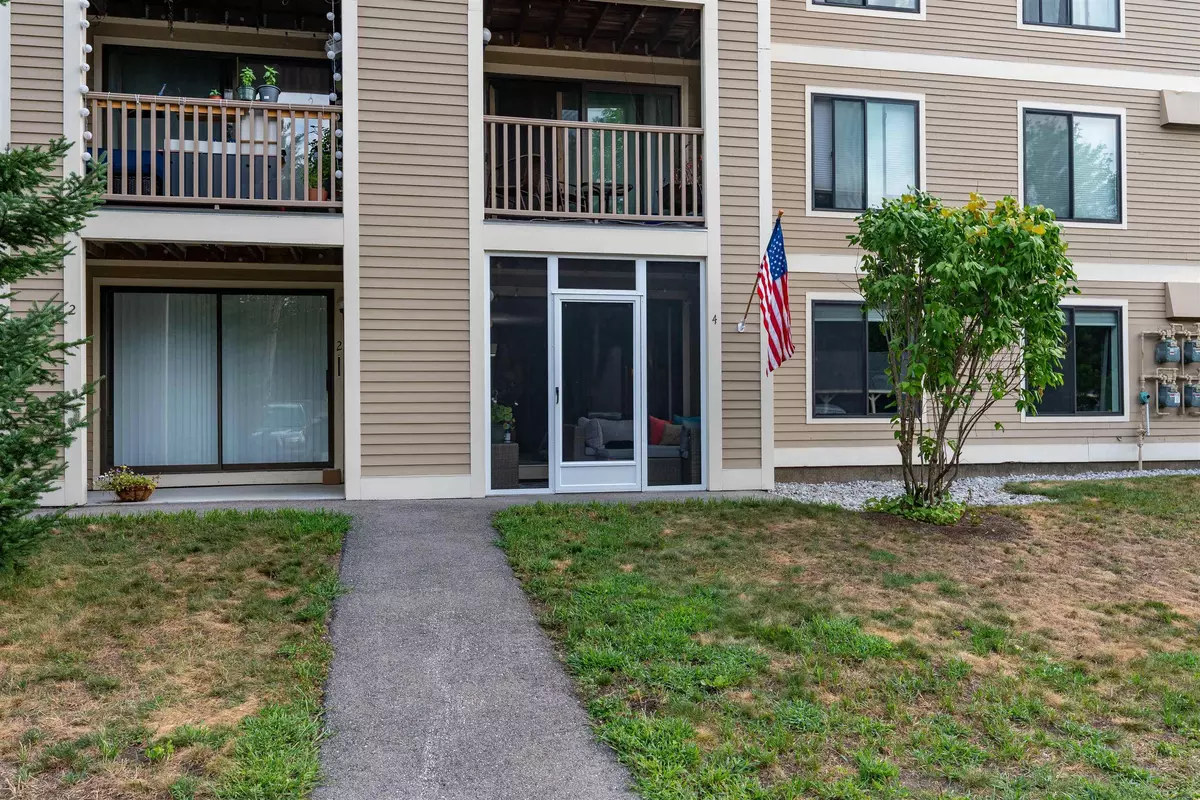 Conway, NH 03813,19 Saco ST #4