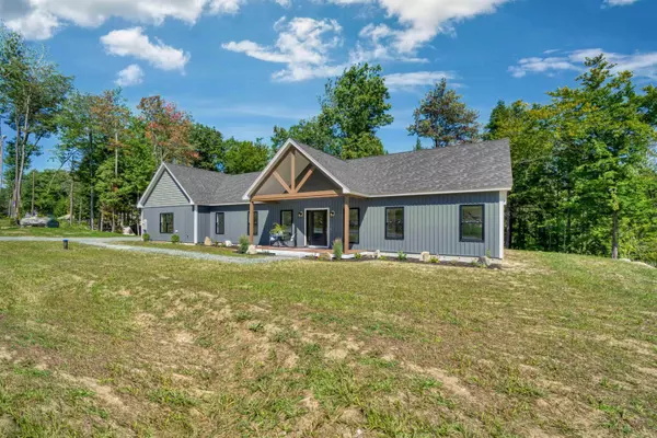 106-023 Fieldstone LN, New London, NH 03257