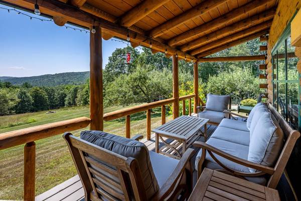 1854 Sawnee Bean RD, Thetford, VT 05075