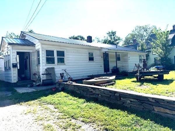 999 Main ST, Walpole, NH 03608