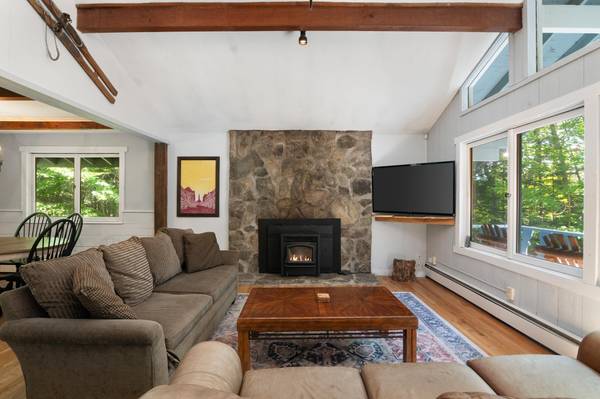 35 Strattonwald RD, Winhall, VT 05340