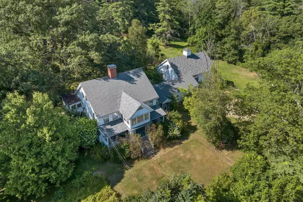48 Waukewan RD, New Hampton, NH 03256