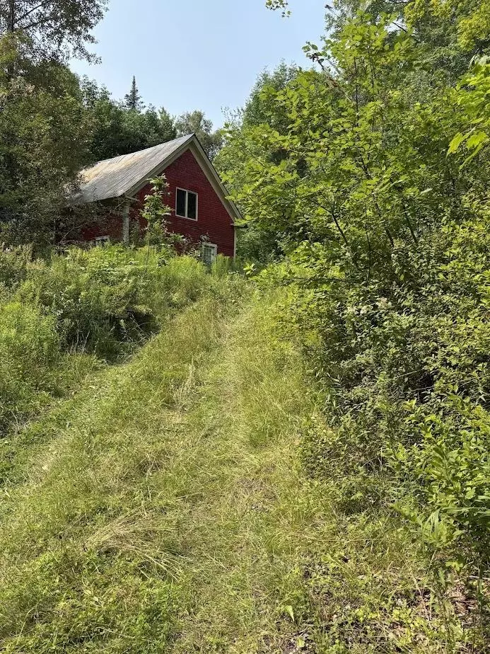 Lunenburg, VT 05906-0092,2362 Pond Hill RD