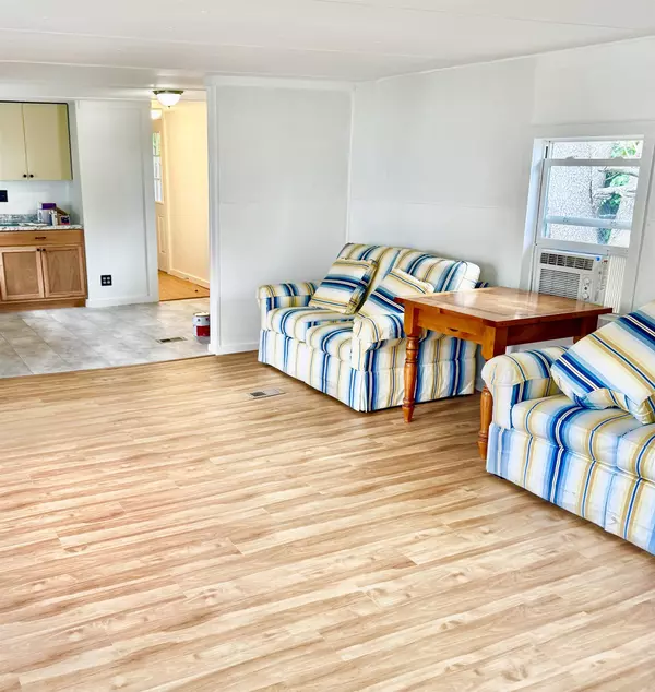 Holderness, NH 03245,6 Boe RD