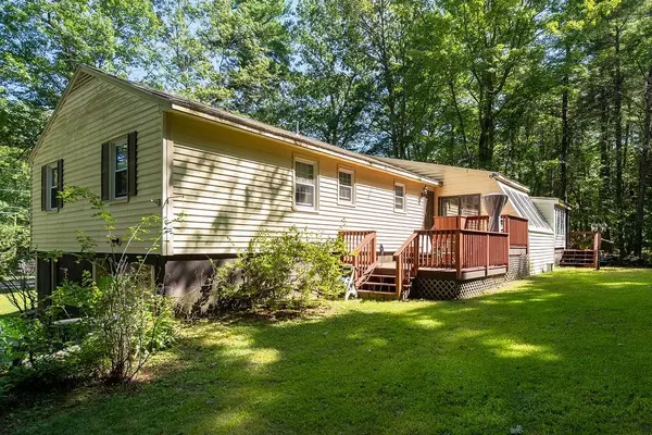 Londonderry, NH 03053,169 High Range RD