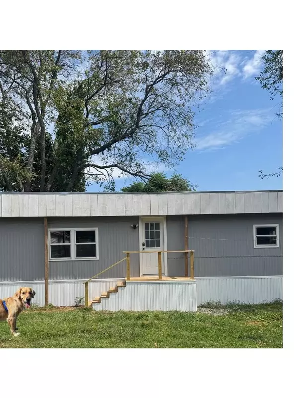 6 Boe RD, Holderness, NH 03245