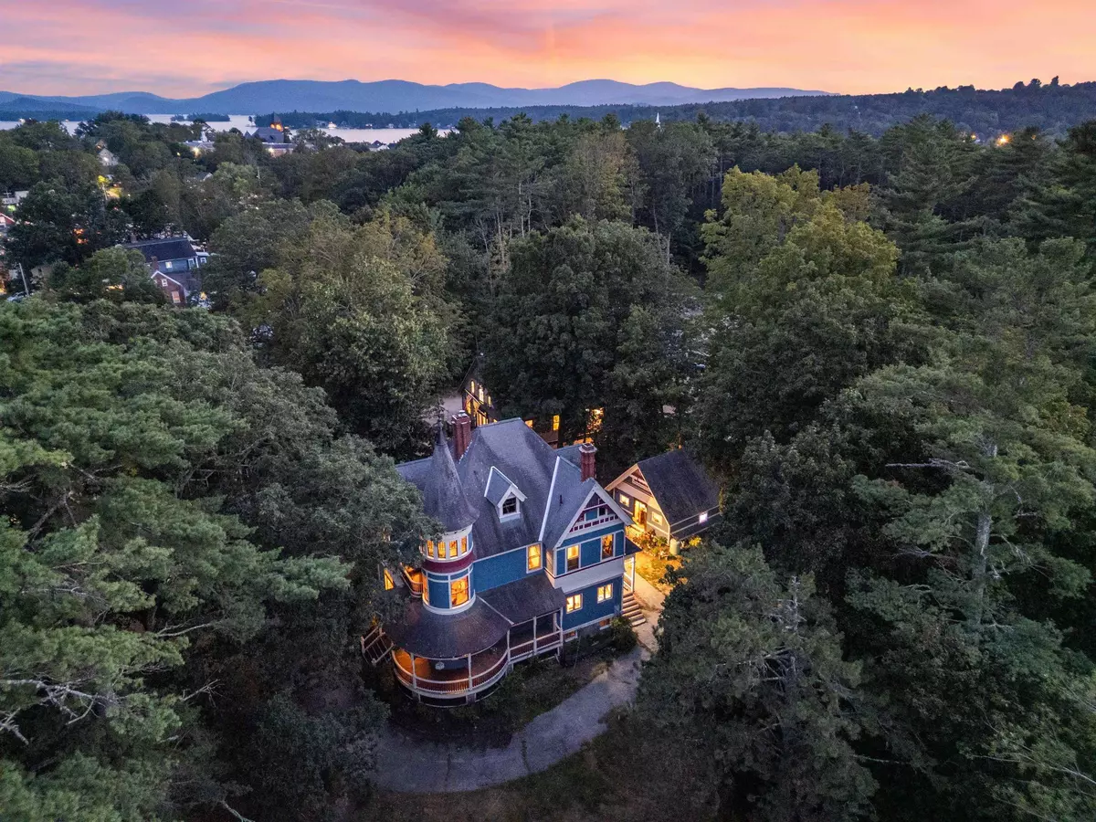 Wolfeboro, NH 03894,68 Center ST