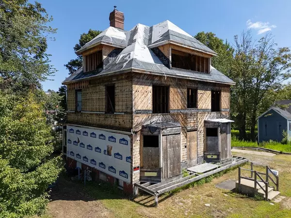 Northfield, NH 03276,18 Elm ST