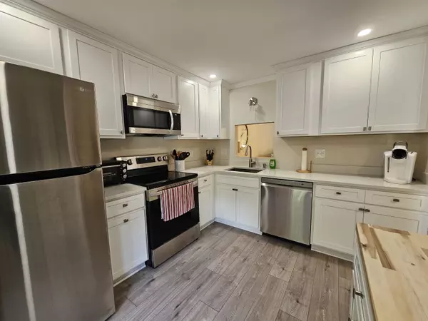 Milford, NH 03055,70 Quarry CIR