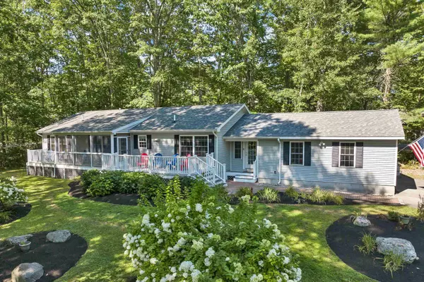 6 Dudley RD, Wolfeboro, NH 03894