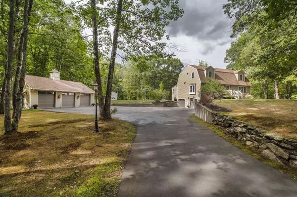 96 Pond View DR, Auburn, NH 03032