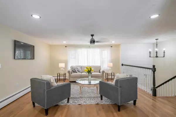 Nashua, NH 03062,23 Glen DR