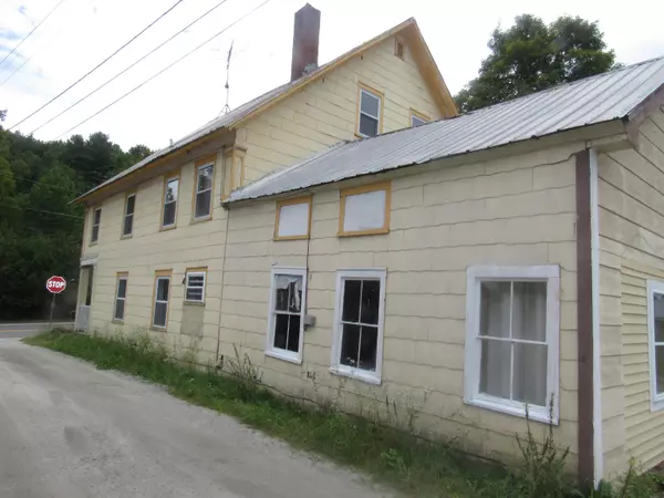 1208 Vt. 105 Route, Charleston, VT 05872