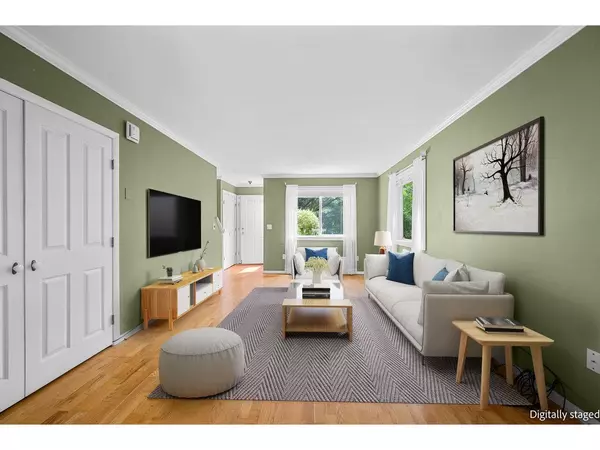 M4 Grandview DR, South Burlington, VT 05403