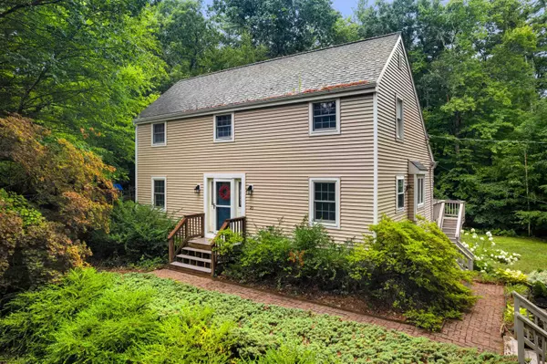 25 Parker RD, Brookline, NH 03033