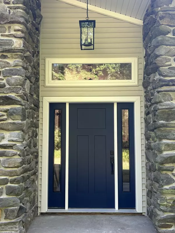 19 Crown Hill RD, Atkinson, NH 03811