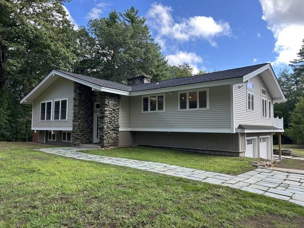 19 Crown Hill RD, Atkinson, NH 03811