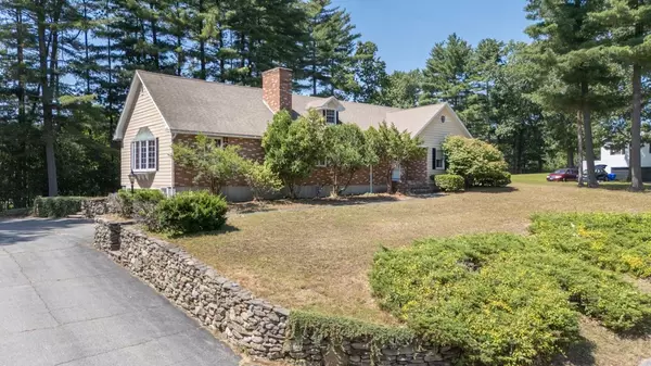 6 Falcon DR, Hudson, NH 03051