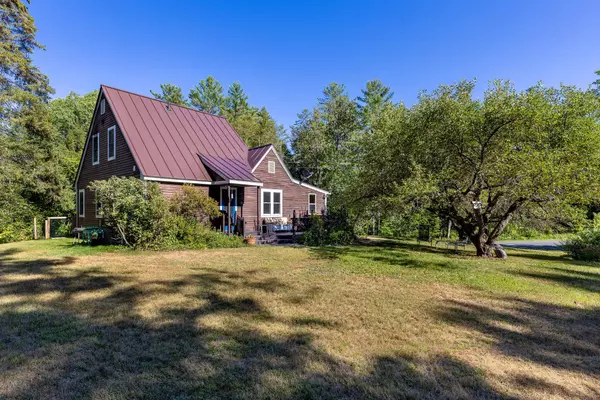 688 Tucker Hill RD,  Thetford,  VT 05075